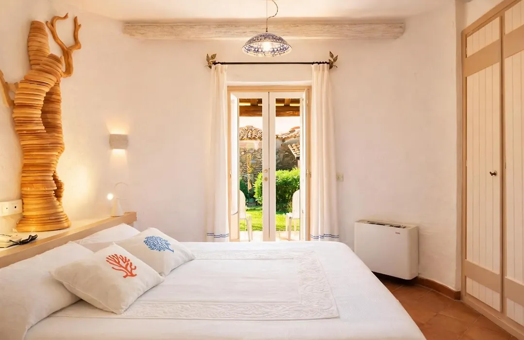 Hotel Resort & Spa Baia Caddinas-1
